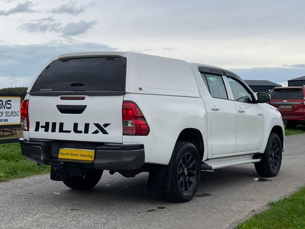 181 Toyota Hilux 2.4 D4D No Vat***** 367982544