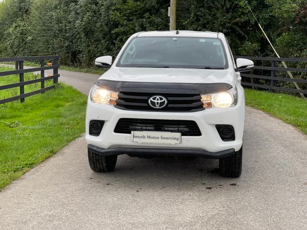 181 Toyota Hilux 2.4 D4D No Vat***** 367982609