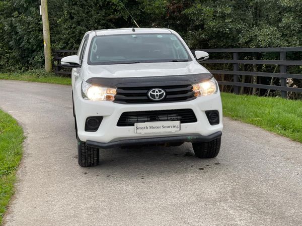 181 Toyota Hilux 2.4 D4D No Vat***** 367982611