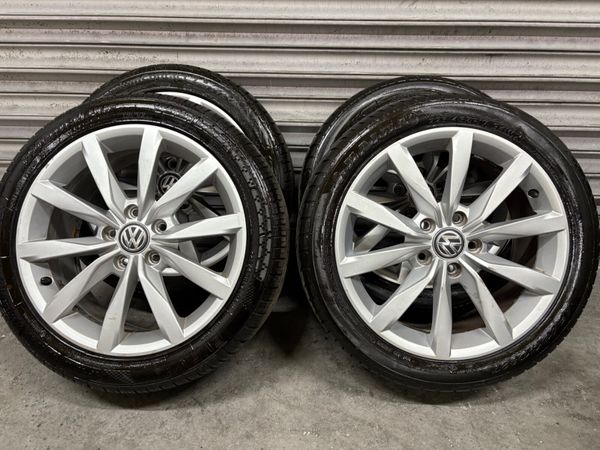 Volkswagen Golf Highline 17” Alloys 367983786