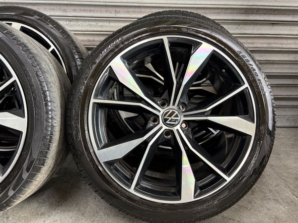 Volkswagen Tiguan R-Line 20” Alloys 367983885