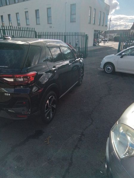 Toyota corolla crossover (raize) 368004270