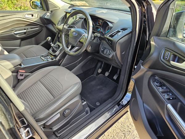 Ford Kuga 2018 1.5tdci Titainium 368036521