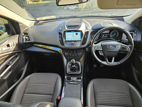 Ford Kuga 2018 1.5tdci Titainium 368036530