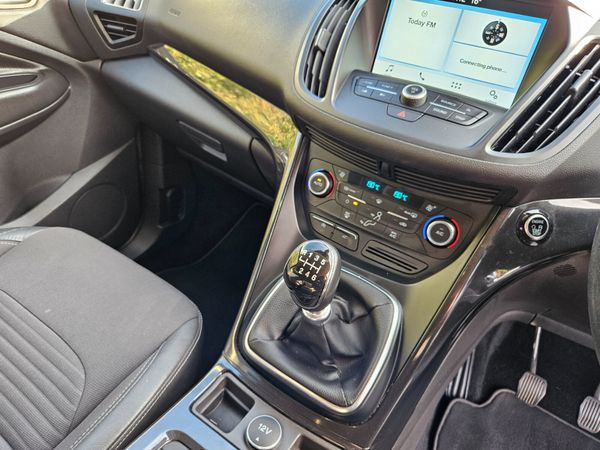 Ford Kuga 2018 1.5tdci Titainium 368036549