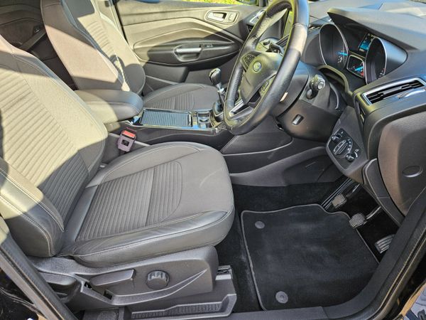 Ford Kuga 2018 1.5tdci Titainium 368036553