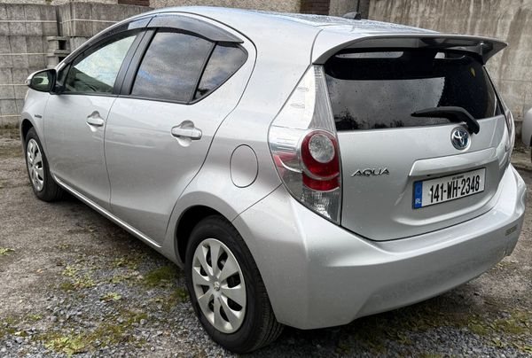 Toyota Aqua 2014/ hybrid/ low mileage 368037096