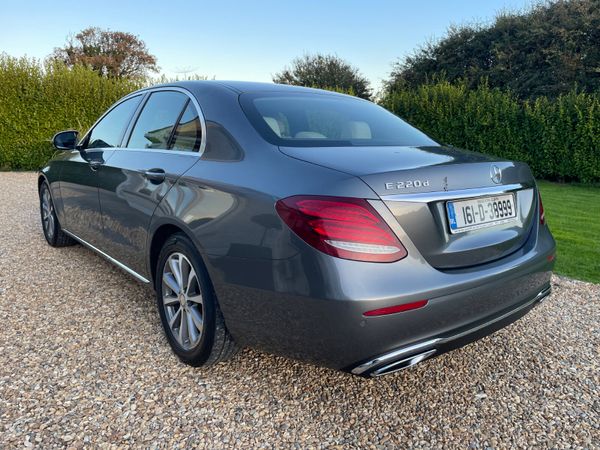 Mercedes-Benz E220 CDI  2016 New Shape. 368054087
