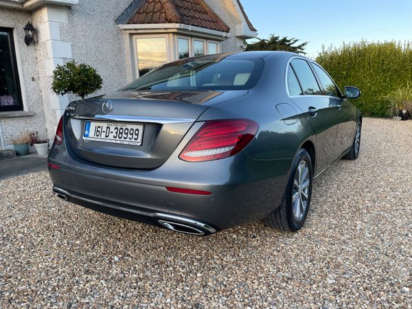 Mercedes-Benz E220 CDI  2016 New Shape. 368054116