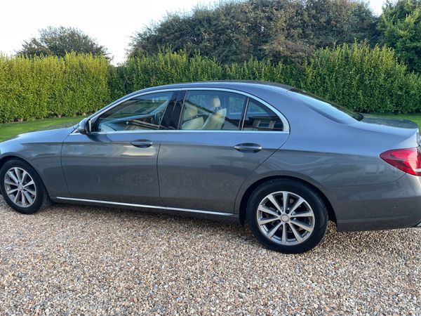 Mercedes-Benz E220 CDI  2016 New Shape. 368054185