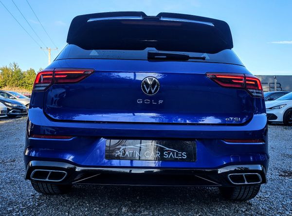 🔥 2023 Volkswagen Golf  1.5 eTSI R-Line Automatic 368065856
