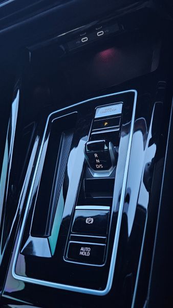 🔥 2023 Volkswagen Golf  1.5 eTSI R-Line Automatic 368065883