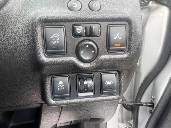 Nissan note 2016 368068278