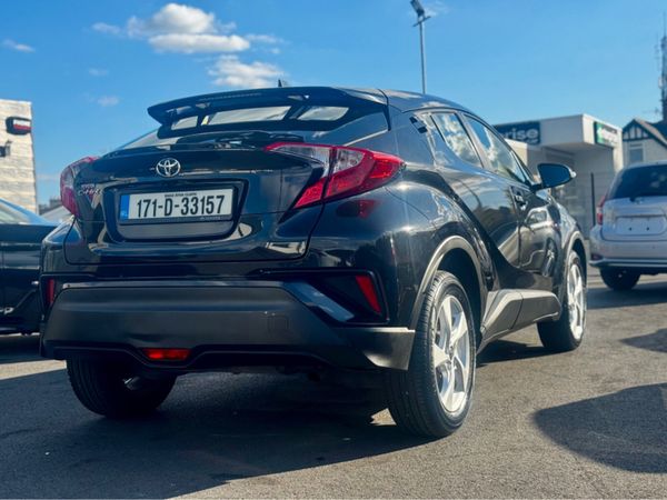 Toyota C-HR 1.2T LUNA 4DR 368073149
