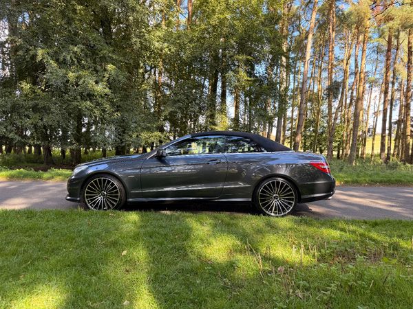 Mercedes E250 CGI Convertible 368097646
