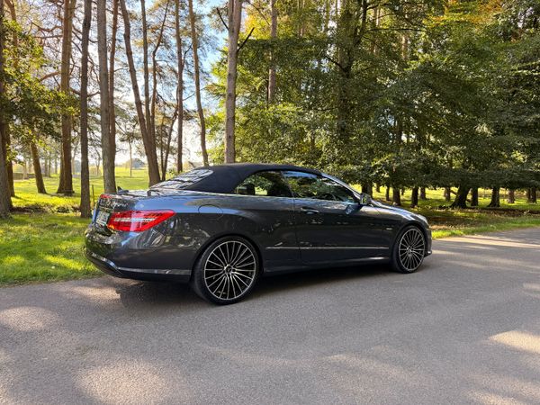 Mercedes E250 CGI Convertible 368097791