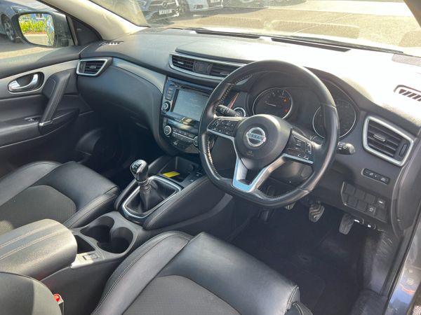 2019 (192)  Nissan Qashqai Tekna 1.5 DCI -Pan Roof 368098675