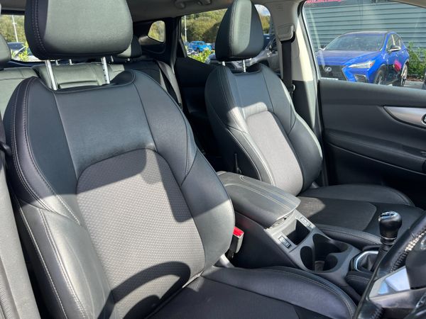 2019 (192)  Nissan Qashqai Tekna 1.5 DCI -Pan Roof 368098676