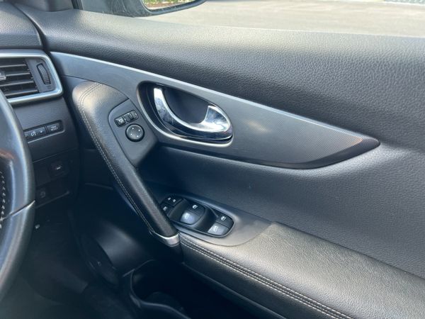 2019 (192)  Nissan Qashqai Tekna 1.5 DCI -Pan Roof 368098687