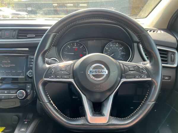 2019 (192)  Nissan Qashqai Tekna 1.5 DCI -Pan Roof 368098680