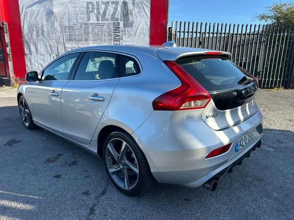 Volvo V40 1.6 Diesel NCT TAX ALLOY WHEELS 368092105