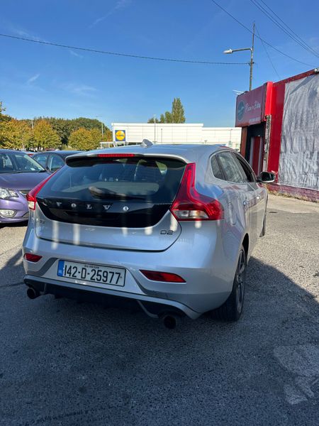 Volvo V40 1.6 Diesel NCT TAX ALLOY WHEELS 368092103