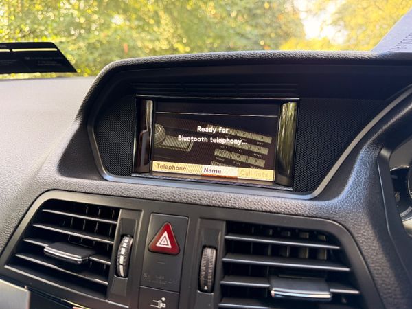 Mercedes E250 CGI Convertible 368101442