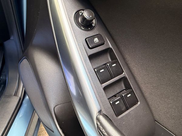 Mazda 6 Diesel Low KM 2014 368102195