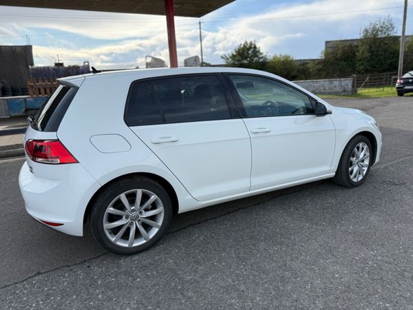 Volkswagen Golf 2015 1.2 PETROL AUTOMATIC 368102246