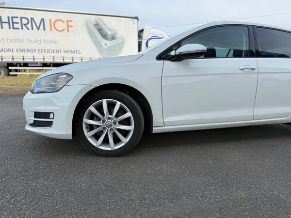 Volkswagen Golf 2015 1.2 PETROL AUTOMATIC 368102247