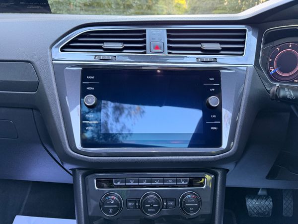 Volkswagen Tiguan R Line TDI Low KM 368103035