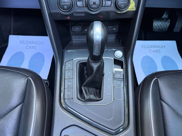 Volkswagen Tiguan R Line TDI Low KM 368103037