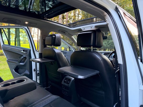 Volkswagen Tiguan R Line TDI Low KM 368103062