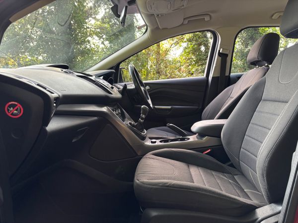 2015 Ford Kuga 2.0TDCI Zetec Low mileage 368114186