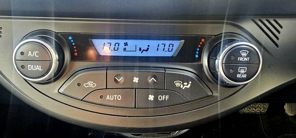 2018 Toyota Yaris Luna Sport 368116735