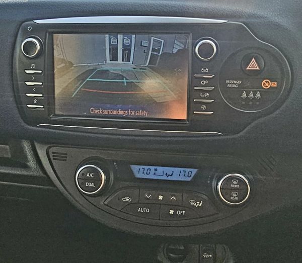 2018 Toyota Yaris Luna Sport 368116736