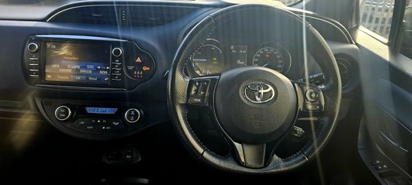 2018 Toyota Yaris Luna Sport 368116738