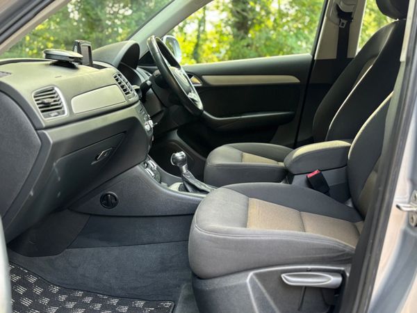 STUNNING 2015 Audi Q3 LIKE NEW, 1.4 auto 368121935