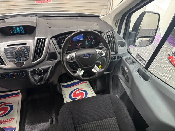 (172) 2017  FORD TRANSIT TREND 2.2 MINIBUS 368146935