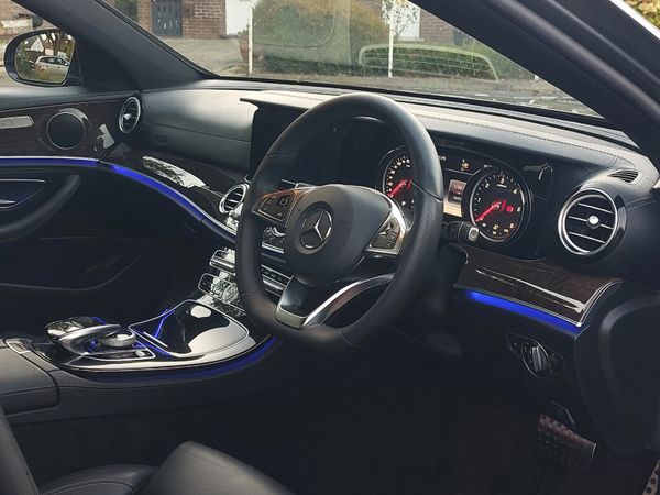 Mercedes E-Class E220d AMG 2016 368148836