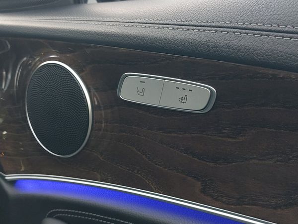 Mercedes E-Class E220d AMG 2016 368148949