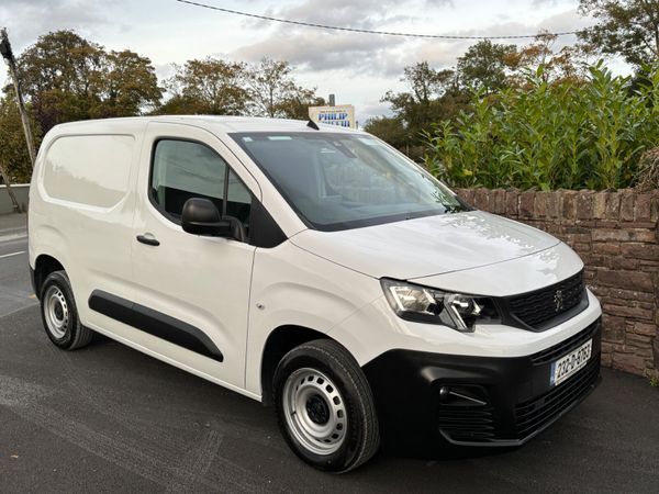 Peugeot Partner 2023 Professional plus one owner 368150127