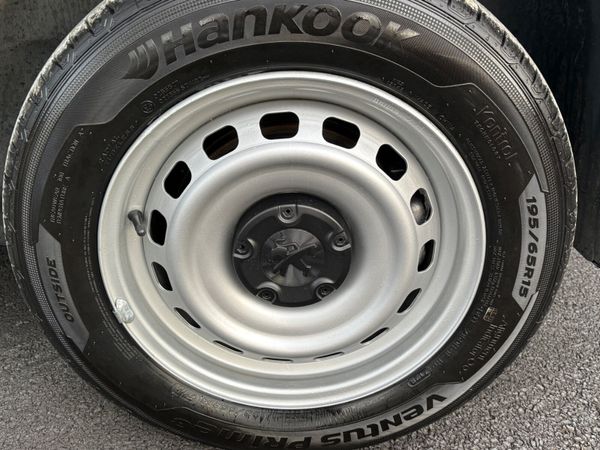 Peugeot Partner 2023 Professional plus one owner 368150129