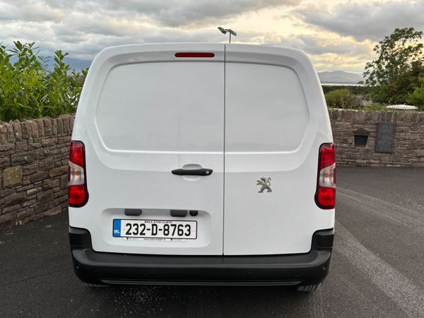 Peugeot Partner 2023 Professional plus one owner 368150130