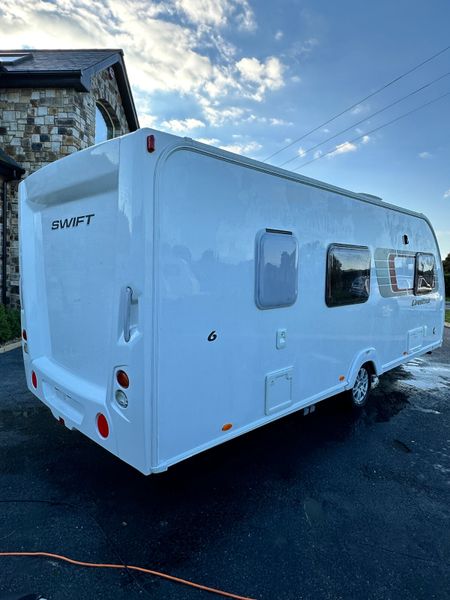 ✨STUNNING SWIFT LIFESTYLE 6 BERTH✨ 368178845