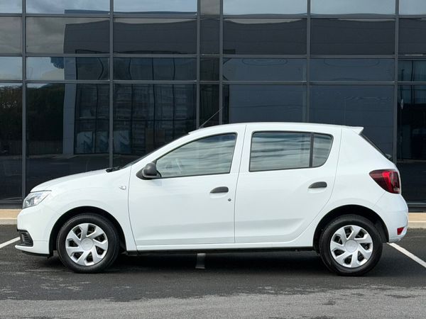 172 Dacia Sandero 1.0 litre *NCT 368179058