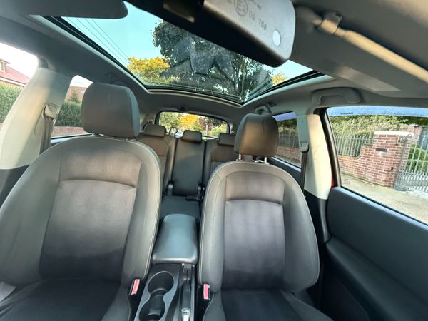 New NCT. Stunning Glass-Roofed 7-Seat Qashqai+2. 368214240