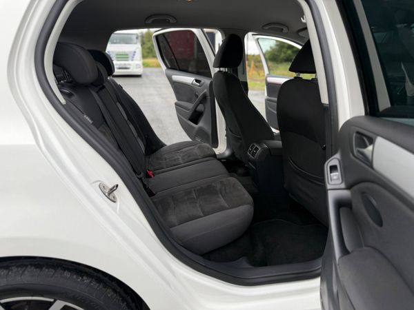 Volkswagen Golf 2012 1.4L AUTOMATIC PETROL TSI 368219573