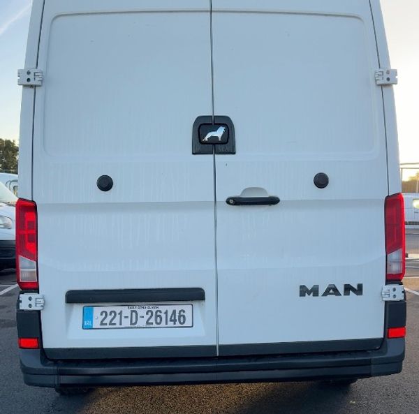 Fridge vans X2 - 21 & 22 Man TGE 368246804