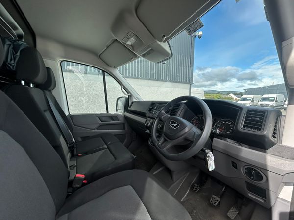 Fridge vans X2 - 21 & 22 Man TGE 368246808